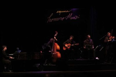 BA: Tango Show and Optional Dinner at Esquina Homero Manzi - The 10pm tango show: golden-age style with live singers and strong stage energy