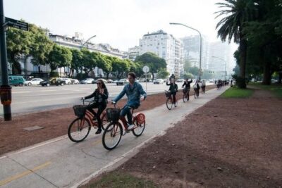 Buenos Aires Bike Tour: North Districts, Recoleta and Palermo - Puerto Madero to start: modern waterfront views and easy momentum