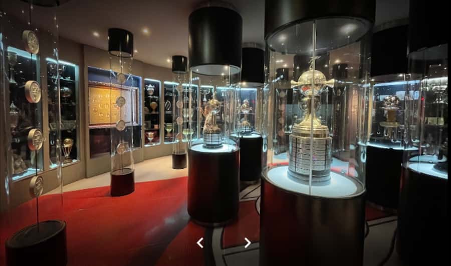 Buenos Aires: Boca Juniors and River Plate Football Tour - Price and Value for a 5-Hour Football Hit