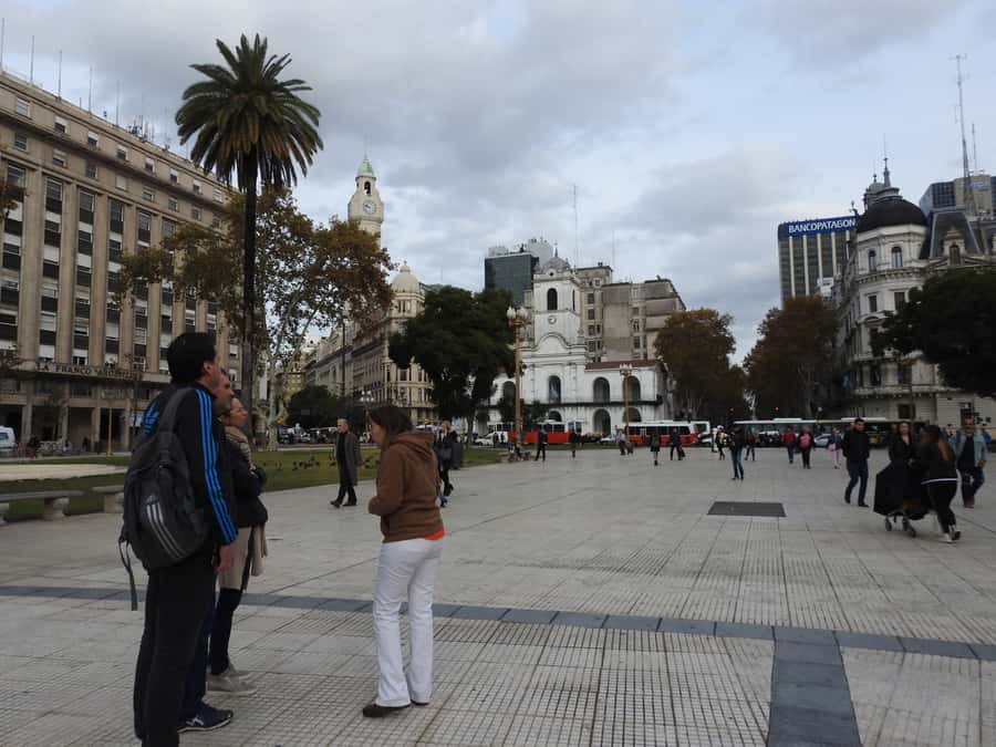 Buenos Aires: City Highlights Guided Tour with Transfer - What Makes the Guides Matter: Clear Communication and Real City Context