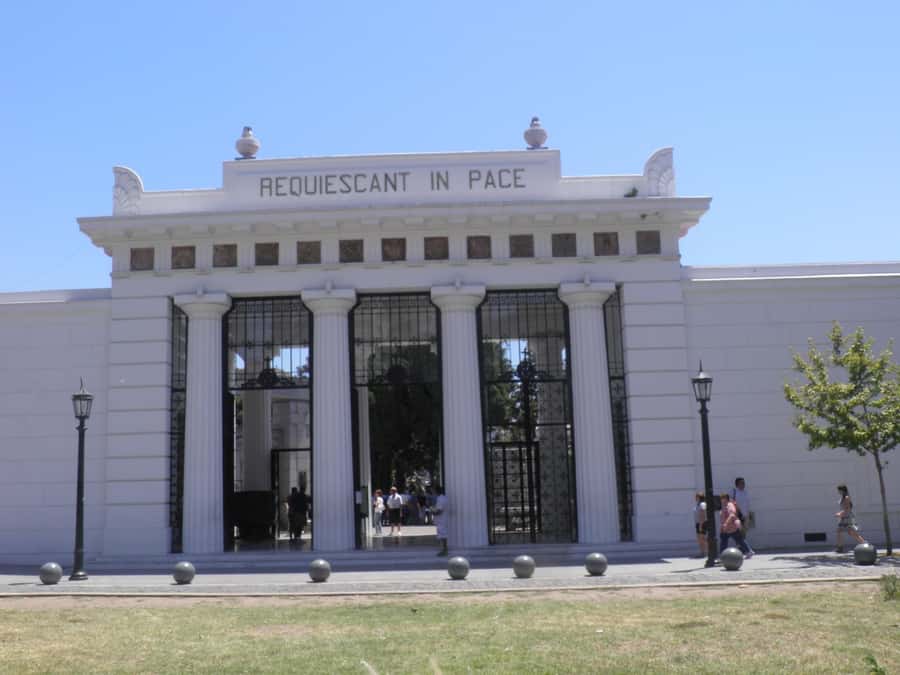 Buenos Aires: City Highlights Guided Tour with Transfer - Price and Value: Why $38 Can Make Sense in a Big City