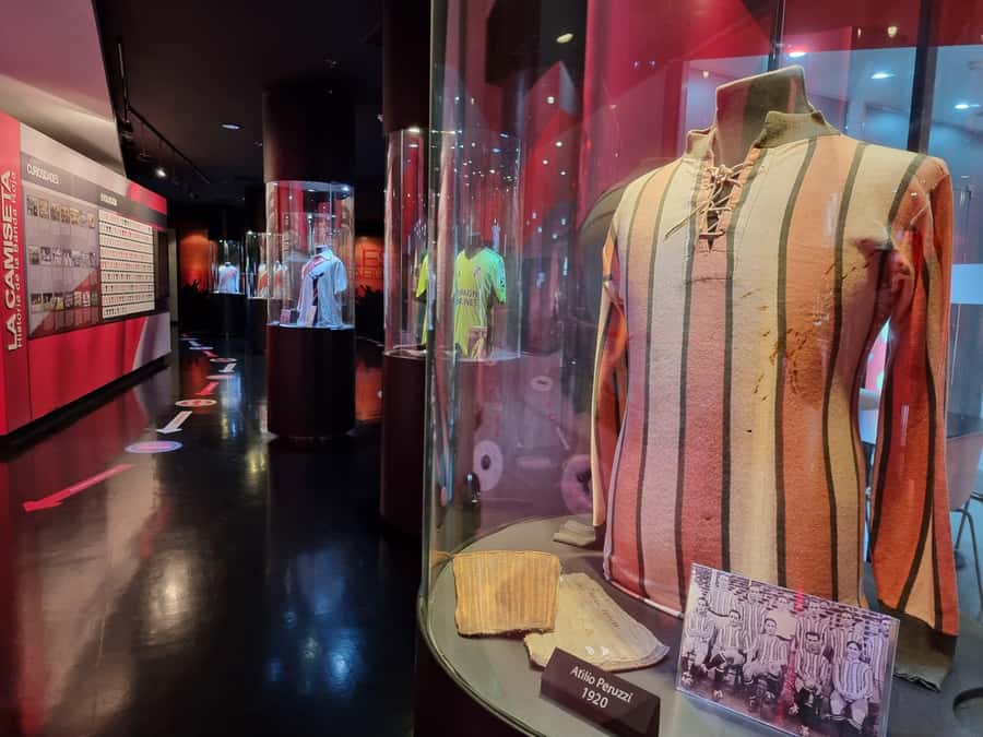 Buenos Aires: Hop-On Hop-Off Bus and Football Museums - Who this bus-and-football combo is best for