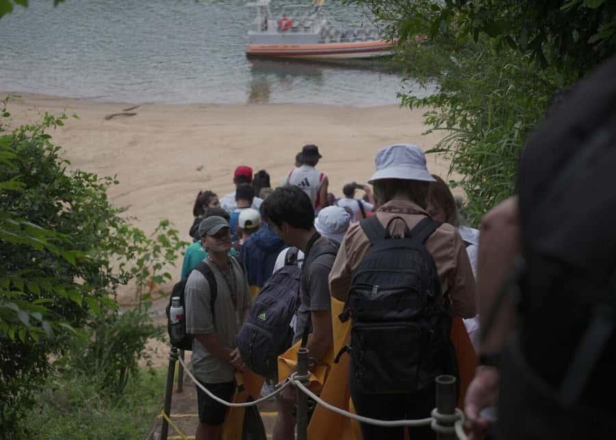 Buenos Aires: Iguazú Falls with Boat Ride & Optional Flight - Pickup, Drivers, Lunch, and the Small-Group Pace
