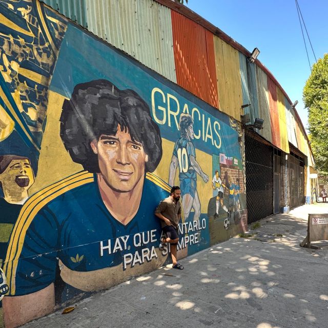 Buenos Aires: La Boca Art and History Walking Tour - Tastings and included extras: wine or dulce de leche