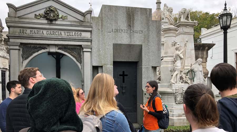 Buenos Aires: La Recoleta Cemetery Guided Tour in English - Key Highlights Worth Showing Up For