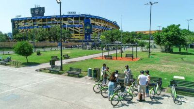 Buenos Aires: North or South Buenos Aires Bike Tour - Starting in Montserrat: what the first 30 minutes really look like