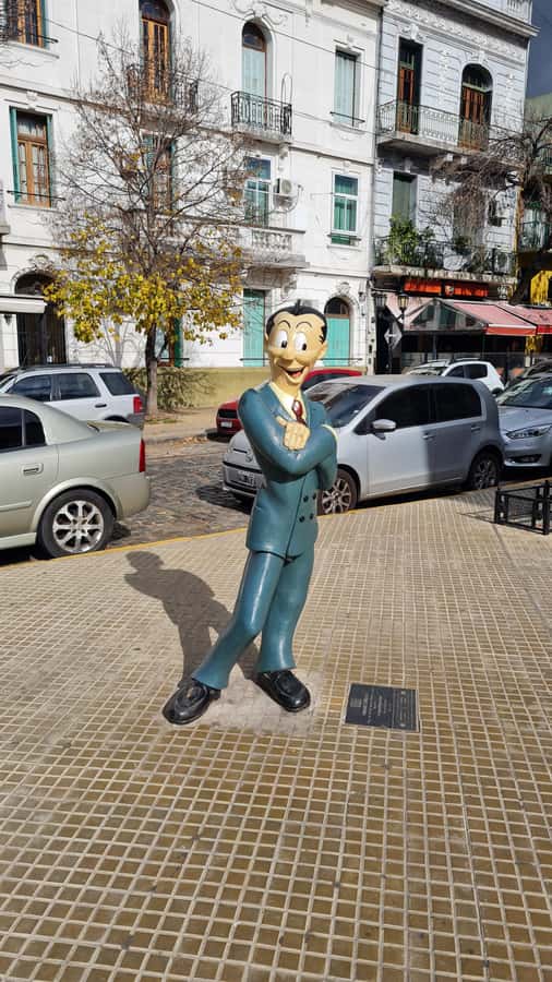 Buenos Aires: San Telmo, History, Bars, and Tango! - Entering San Telmo with Miguel and a bar-focused route