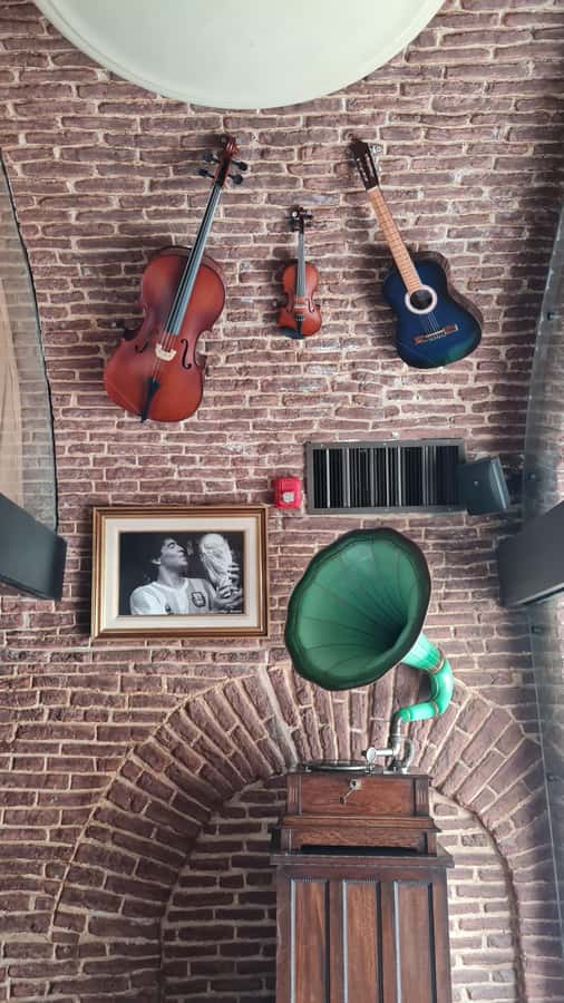 Buenos Aires: San Telmo, History, Bars, and Tango! - Avenida Belgrano & Defensa to Otto Wulff: learning the neighborhood’s visual rhythm