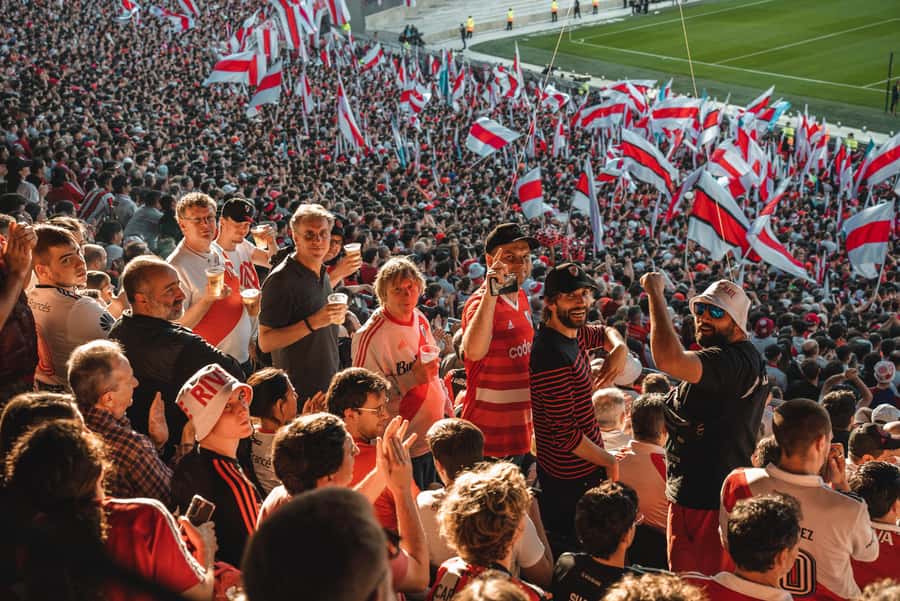 Buenos Aires: See a River Plate game with transport & local - The 4-hour rhythm: pickup, entry, and not wasting your afternoon