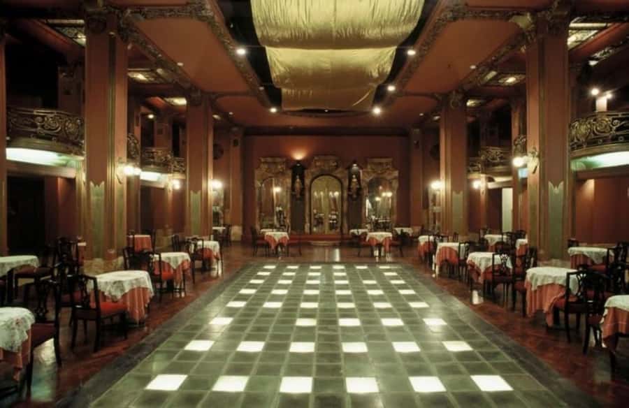 Buenos Aires Tango Show and Dinner at Piazzolla Tango - Getting there smoothly: hotel pickup, greeter support, and timing
