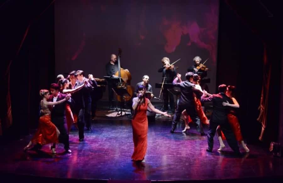 Buenos Aires Tango Show and Dinner at Piazzolla Tango - Who should book this tango night (and who should think twice)