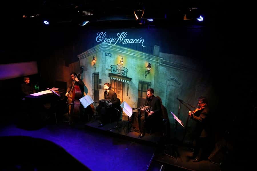 Buenos Aires: Tango Show at El Viejo Almacen - The venue layout: main floor, first floor, and your view