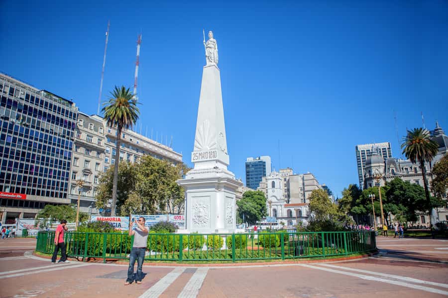 Classic City Tour of Buenos Aires: Neighborhoods and Emblems - San Telmo’s Narrow Streets: A Different Buenos Aires Rhythm