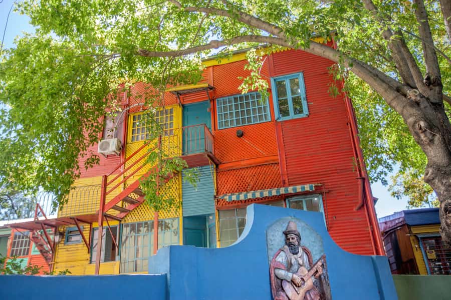 Classic City Tour of Buenos Aires: Neighborhoods and Emblems - Guide Quality and the Language Reality in Buenos Aires