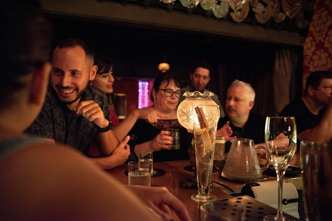 Cocktail tour in Buenos Aires - How the guide makes it worth it: bartender talk and practical recommendations