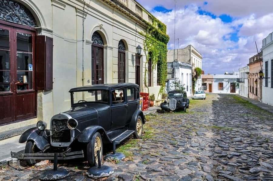 Colonia del Sacramento: Small-Group Day Trip - Why Colonia del Sacramento feels like a time machine