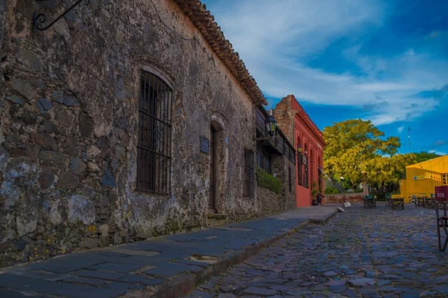 Colonia del Sacramento: Small-Group Day Trip - The UNESCO Old Town walk: history you can picture