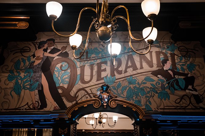 El Querandi Tango Show in Buenos Aires - The Live Quartet and Vocalists: Bandoneón Leads, Then the Whole Room Follows