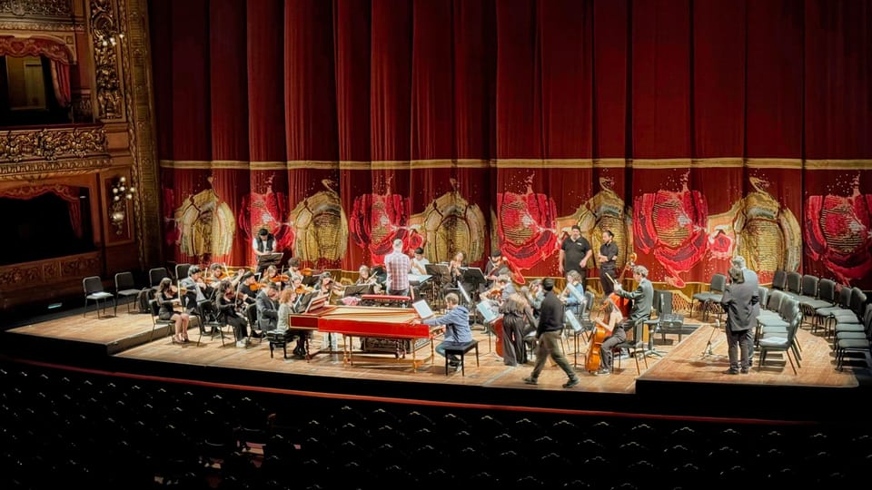 Experience Teatro Colon : Secure your Tour today!!! - Who should book this Teatro Colón tour?