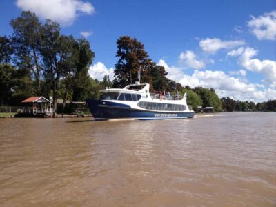 From Buenos Aires: Classic Tigre Delta Tour - The delta boat ride: one hour of rivers, recorded Spanish, and real houses