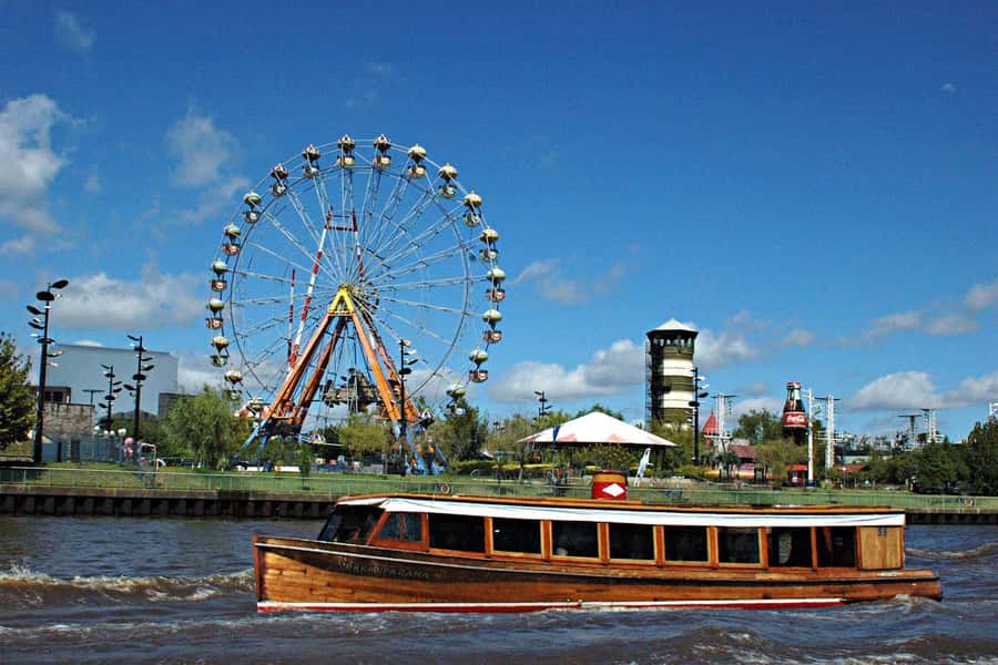 From Buenos Aires: Classic Tigre Delta Tour - The ride back: River Plate stadium, University City, and airport watching
