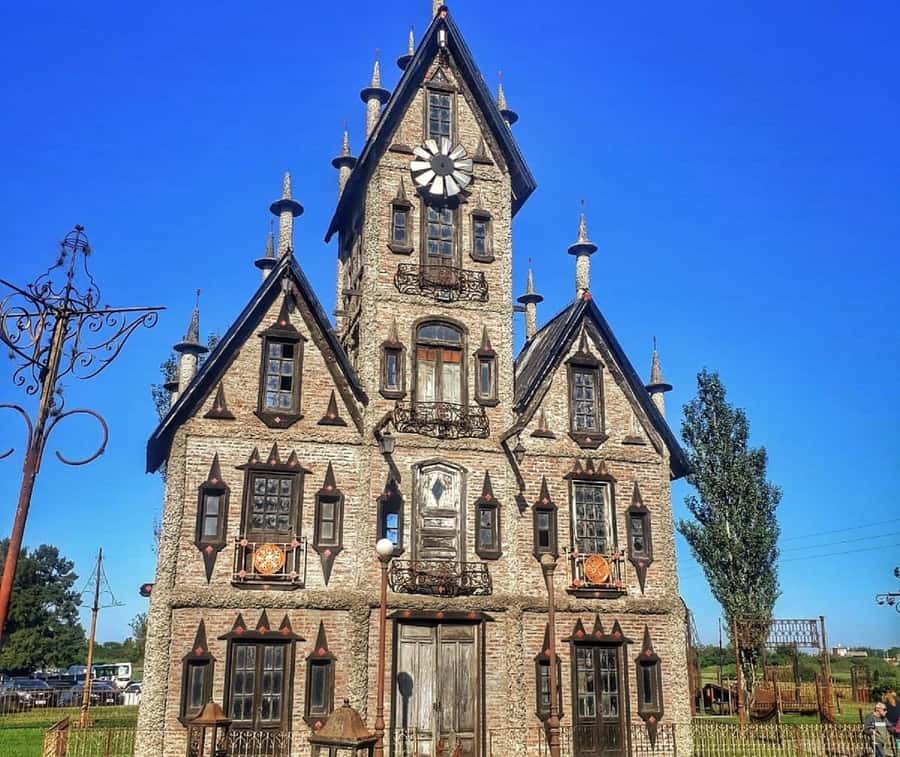 From Buenos Aires: Magical and Mysterious Campanopolis Tour - Campanópolis: a medieval citadel built from Buenos Aires history scraps
