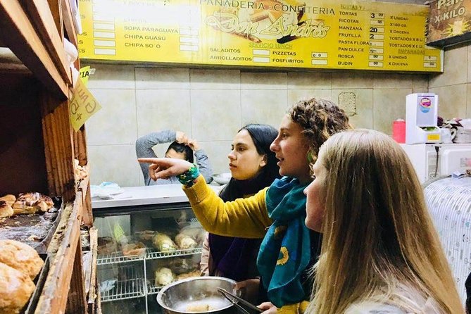 La Boca, a collective creation: Port, immigrants, arts and football - Who leads the walk, and why it matters