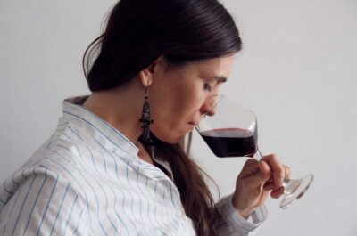 Premium Argentinian Wines and Malbec Tasting Experience - Your tasting flight: Torrontés, Pinot Noir, then Malbec