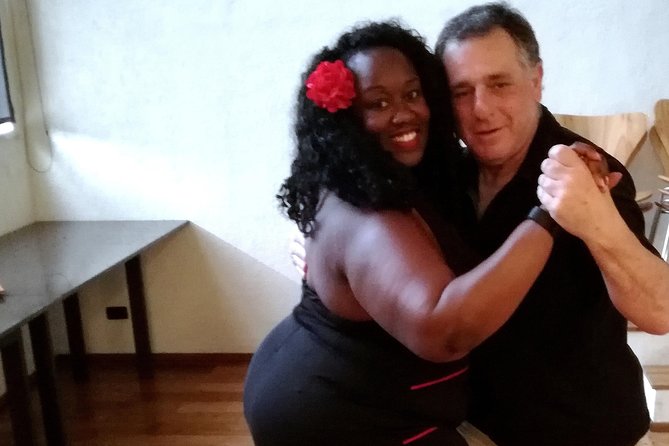 Private Argentine Cooking Class and Tango Lesson in Buenos Aires - The tango lesson with Saul: learning without the pressure