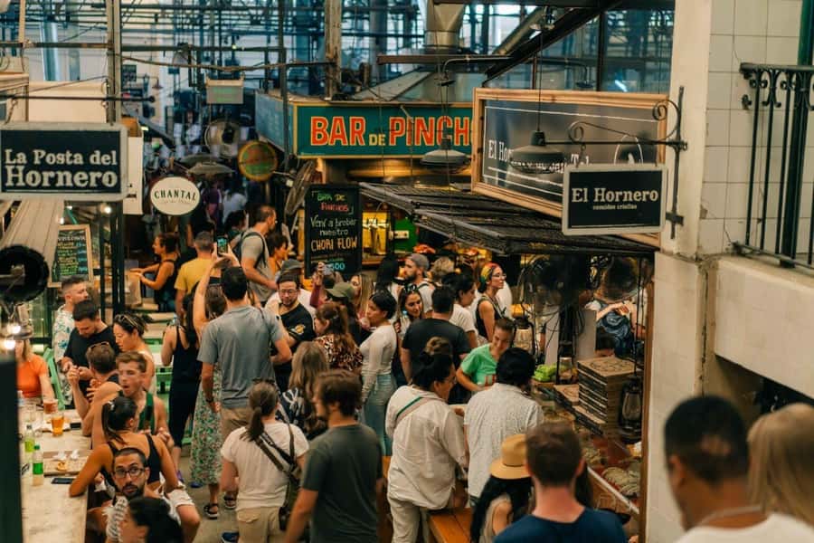 San Telmo: Historical Guided Tour with Street Food & Drinks - Meeting at El Federal Bar and Starting With an Aperitif