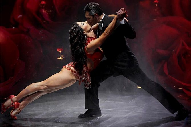 Señor Tango Show with Optional Dinner in Buenos Aires - The show itself: a Vegas-style tango story with Fernando Soler’s stamp