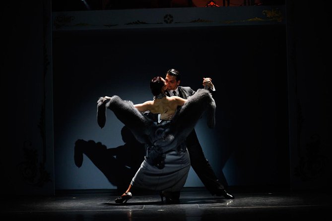 Tango Show at Café de los Angelitos, with Optional Dinner - Who should book this tango dinner and show?