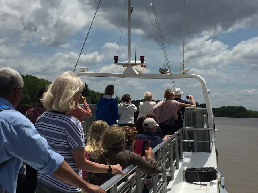 Tigre Delta: Half-Day Tour and Boat Trip - Riding out along Costanera Avenue to San Isidro